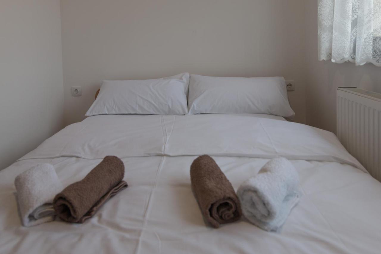 Viktorijini Konaci Apart otel Kremna Dış mekan fotoğraf