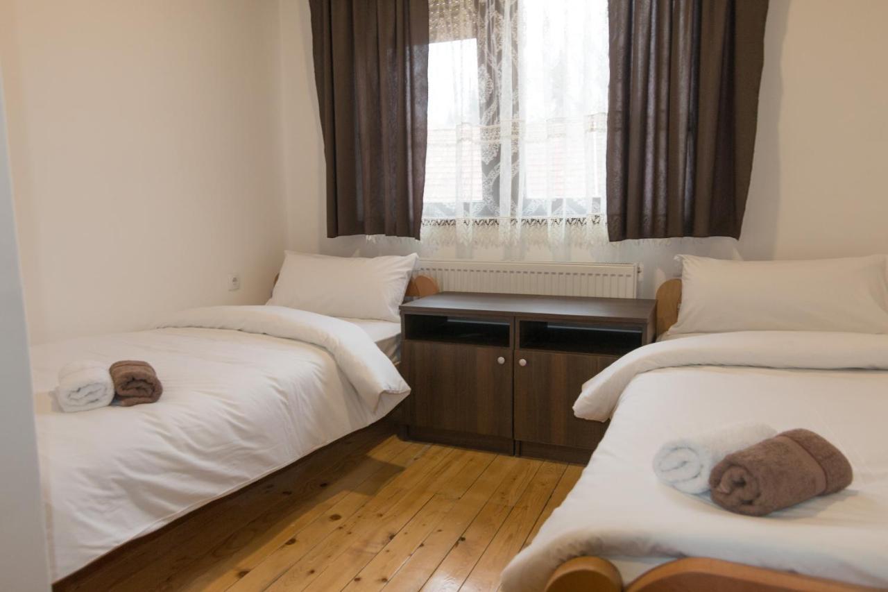 Viktorijini Konaci Apart otel Kremna Dış mekan fotoğraf