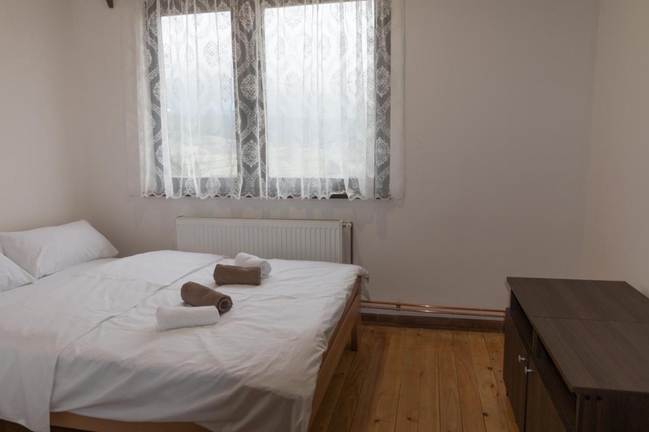 Viktorijini Konaci Apart otel Kremna Dış mekan fotoğraf